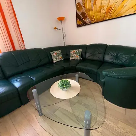 公寓 3 Bedroom Izolana 伊佐拉
